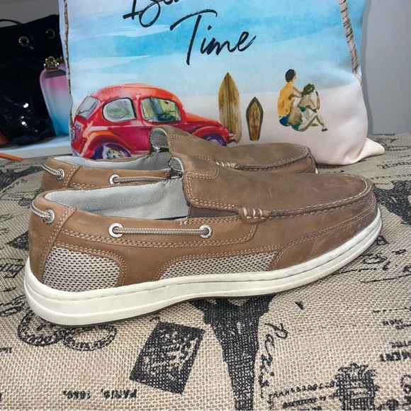 Dockers Tiller Dark Tan Boat Shoes Size 8.5

Excellent Condition - Picture 9 of 11